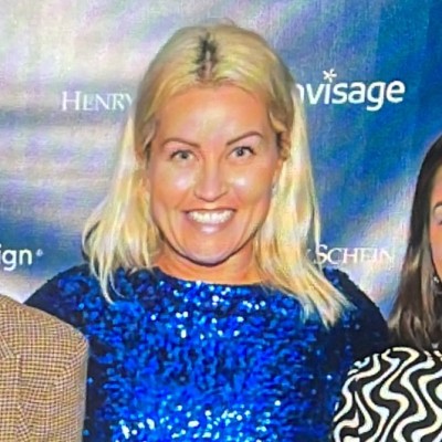 Laura Hancock headshot